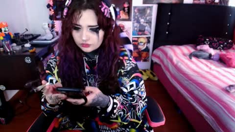 Snapshot of linddamortt chatting on 31, 12, 2024 CatalinaANIDEA online show from 31, 12, 2024