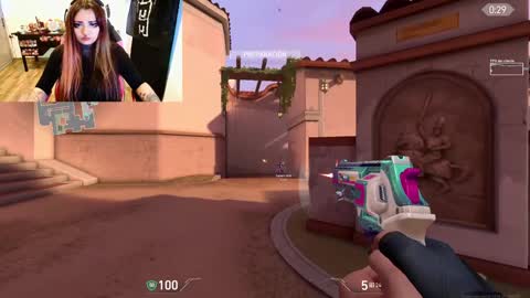 Snapshot of linddamortt chatting on 5, 2, 2025 CatalinaANIDEA online show from 5, 2, 2025