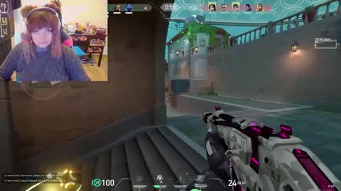 Snapshot of linddamortt chatting on 15, 2, 2025 CatalinaANIDEA online show from 15, 2, 2025