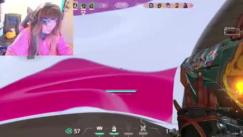 Snapshot of linddamortt chatting on 24, 2, 2025 CatalinaANIDEA online show from 24, 2, 2025