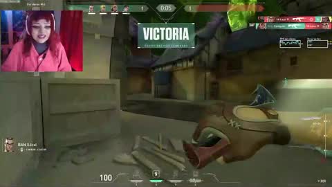 Snapshot of linddamortt chatting on 21, 11, 2025 CatalinaANIDEA online show from 21, 11, 2025