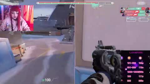 Snapshot of linddamortt chatting on 26, 11, 2025 CatalinaANIDEA online show from 26, 11, 2025