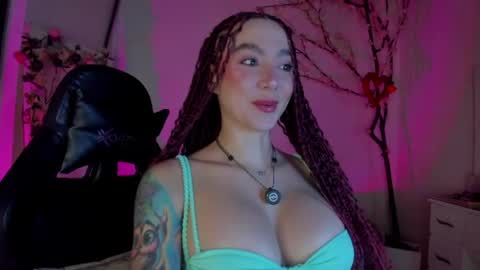 Lindsay    online show from 28, 4, 2026