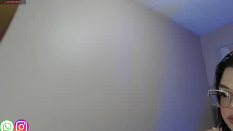 Snapshot of lindsay_sweet24 chatting on 20, 12, 2025 ana online show from 20, 12, 2025