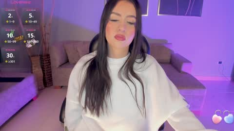 Lindsey Moss online show from 23, 12, 2024