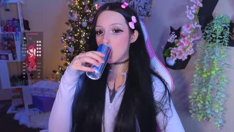 Lina online show from 31, 12, 2024