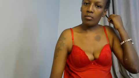 Linniecarol online show from 30, 10, 2025