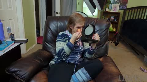 Linzy19 online show from 8, 1, 2025