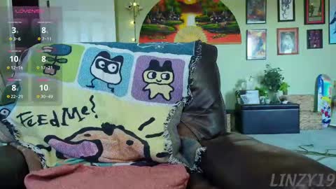 Linzy19 online show from 17, 9, 2025