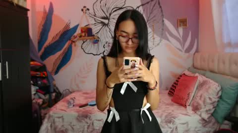 LinzyBaner online show from 10, 1, 2025