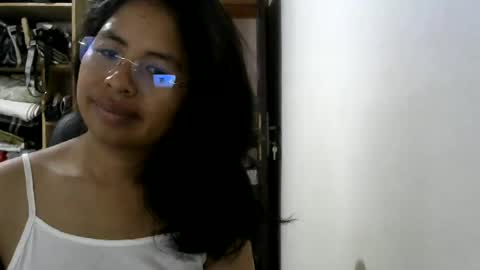 Liora selenex online show from 12, 6, 2026