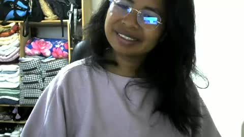Liora selenex online show from 25, 6, 2026