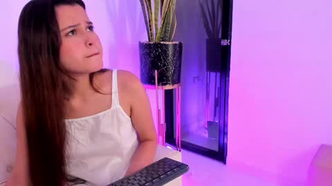 Liorah wolf online show from 17, 2, 2026