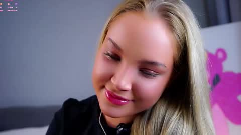 Amelia online show from 2, 12, 2025