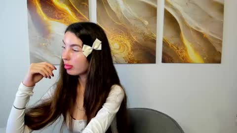 Lira revery online show from 20, 11, 2025