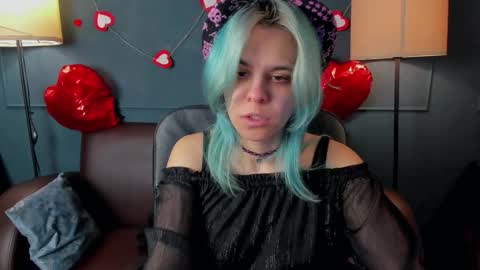 Snapshot of lirabelles chatting on 19, 2, 2026 hello Ill be waiting for you during these hours tue 10am-5pm wed 3am-5pm thu 3am-5pm fri 3am-10am sat 10am-5pm sun 3am-1GMT online show from 19, 2, 2026