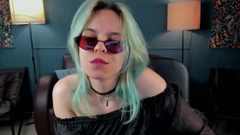 Snapshot of lirabelles chatting on 8, 3, 2026 hello Ill be waiting for you during these hours tue 10am-5pm wed 3am-5pm thu 3am-5pm fri 3am-10am sat 10am-5pm sun 3am-1GMT online show from 8, 3, 2026