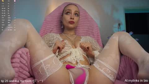 Snapshot of lisa_babymetal chatting on 30, 1, 2025 Lisa online show from 30, 1, 2025