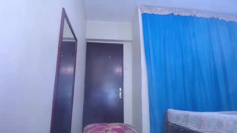 Snapshot of lisa_branch chatting on 8, 1, 2025 lisa_branch online show from 8, 1, 2025