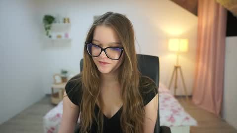 lisa mccoy  online show from 18, 11, 2025