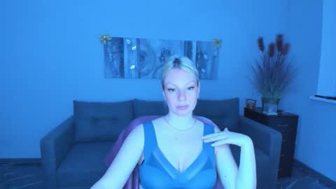 lisa_merritt online show from 3, 6, 2026