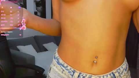 Snapshot of lisa_shultz chatting on 8, 11, 2025 Lisa online show from 8, 11, 2025