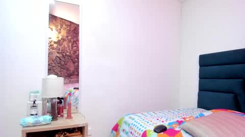 lisa white  online show from 11, 2, 2025