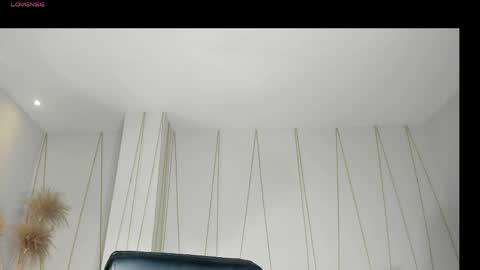 Lisa  Flowers online show from 4, 4, 2026