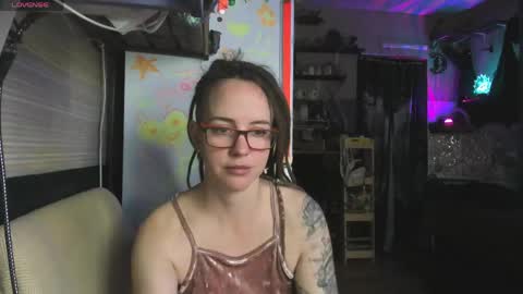 Snapshot of lisafoxy_y chatting on 13, 5, 2026 Lisa online show from 13, 5, 2026