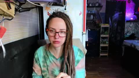 Snapshot of lisafoxy_y chatting on 19, 5, 2026 Lisa online show from 19, 5, 2026