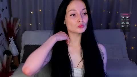 Lisa Moore online show from 6, 3, 2025