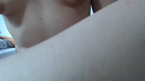Snapshot of lisaskybaby chatting on 17, 6, 2026 Lisaskybaby online show from 17, 6, 2026