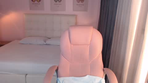 Snapshot of liss_black chatting on 18, 12, 2024 Andrea online show from 18, 12, 2024