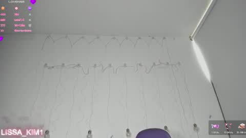 Lissa Kim  online show from 17, 11, 2025