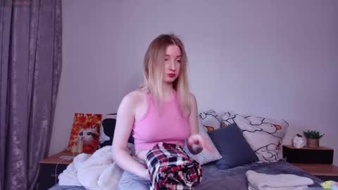 Snapshot of lisshoran chatting on 7, 3, 2025 Lissa online show from 7, 3, 2025