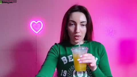 Snapshot of little___angell chatting on 18, 5, 2026 Tina online show from 18, 5, 2026