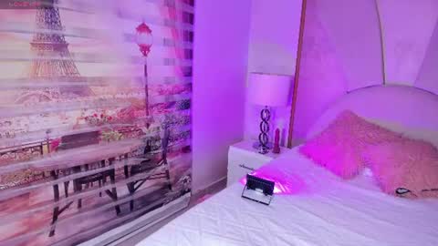 little__doll18 online show from 17, 7, 2026