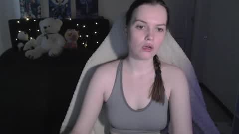 little__flowers online show from 26, 4, 2026