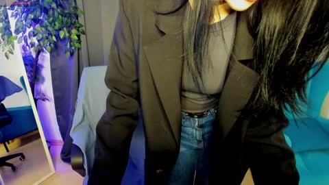 Snapshot of little__isabel chatting on 18, 5, 2026 Isabel online show from 18, 5, 2026