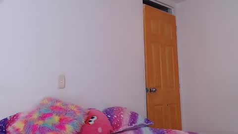 Snapshot of little_angelito2 chatting on 20, 10, 2025 TU ANGELITO online show from 20, 10, 2025