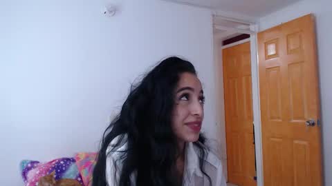 Snapshot of little_angelito2 chatting on 28, 11, 2025 TU ANGELITO online show from 28, 11, 2025