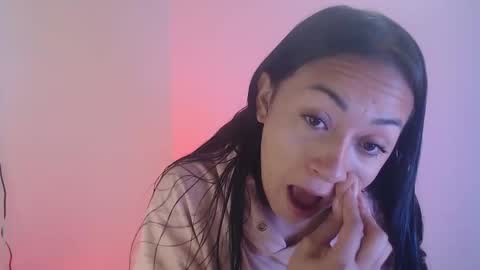 Snapshot of little_aphrodite2 chatting on 18, 10, 2025 Aliciaparaisss online show from 18, 10, 2025