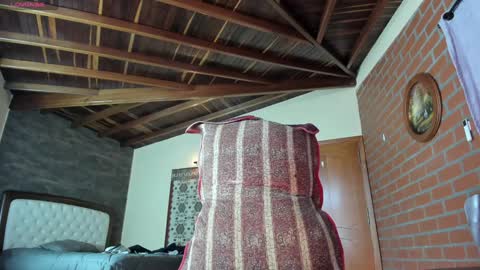 Snapshot of little_izzi chatting on 13, 12, 2024 Izzi online show from 13, 12, 2024