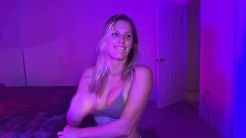 Snapshot of little_lies chatting on 8, 1, 2026 little lies online show from 8, 1, 2026