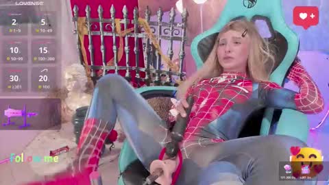 Snapshot of little_lili19 chatting on 31, 10, 2025 Lili online show from 31, 10, 2025