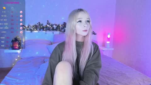 Snapshot of little_misaki chatting on 12, 1, 2025 Maria online show from 12, 1, 2025