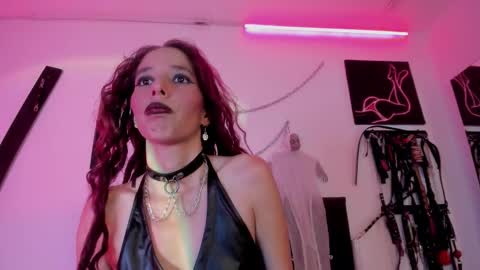 Little Nauughty2 online show from 22, 11, 2025