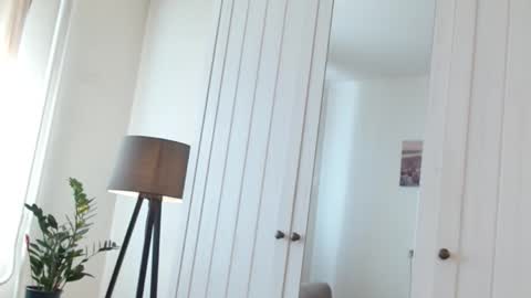 Nicole online show from 14, 9, 2025