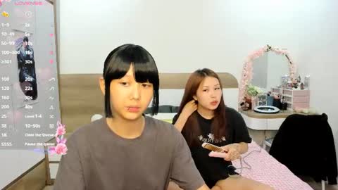 Yena and Gabby online show from 21, 6, 2026