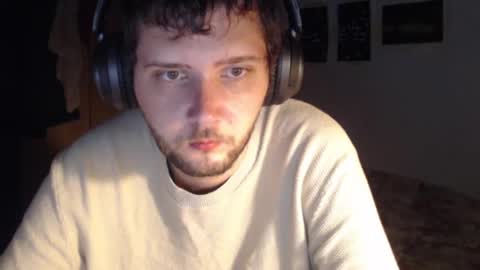 Snapshot of littlealien7 chatting on 8, 1, 2025 littlealien7 online show from 8, 1, 2025